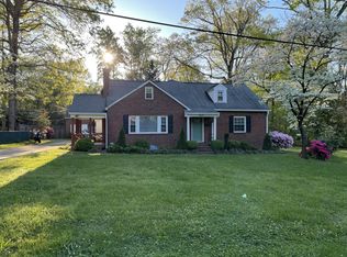 261 Crepe Myrtle Cir, Winston Salem, NC 27106