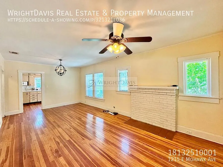 Super Unique 2/1 Seminole Heights Home — Photo 2