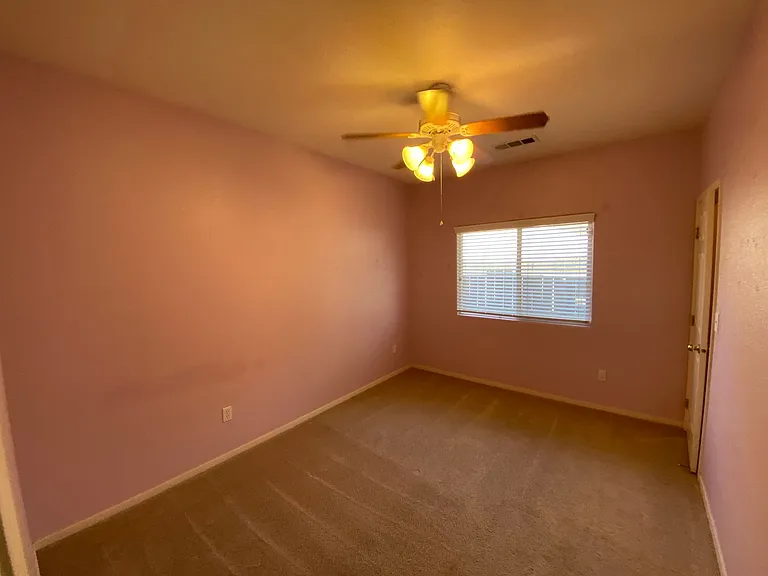2643 W Oakridge Ave — Photo 25