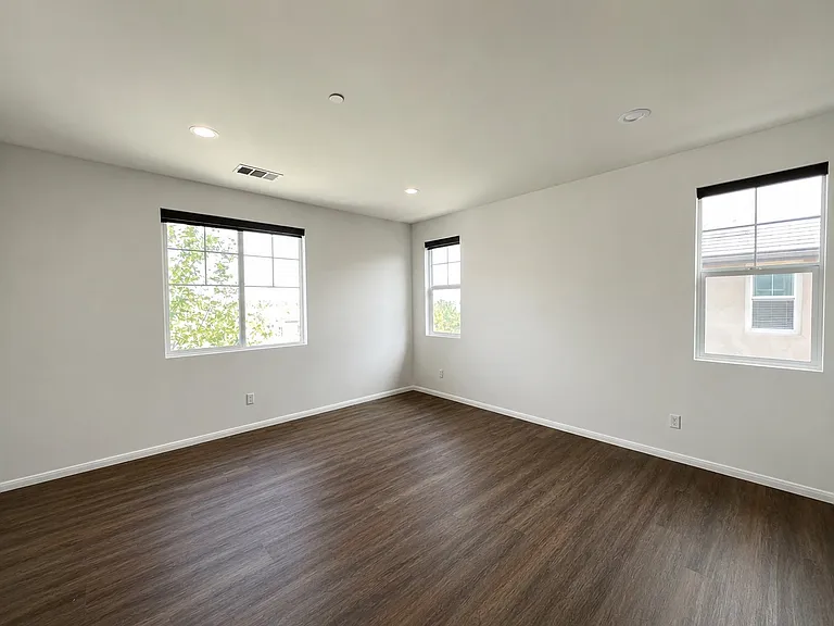 12170 Chorus Dr — Photo 18