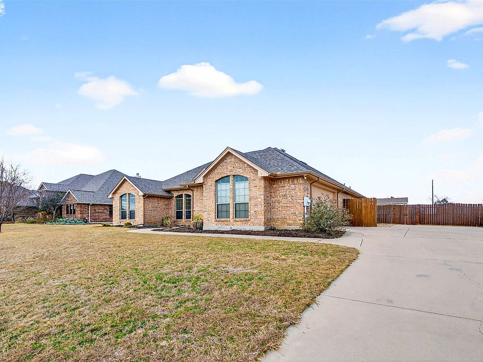 1st image of 805 Blue Quail Dr