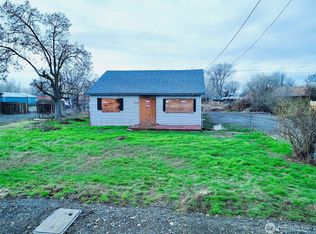 512 Keys Rd, Yakima, WA 98901