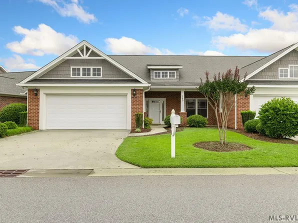 140 Savannah Cir N, Roanoke Rapids, NC 27870