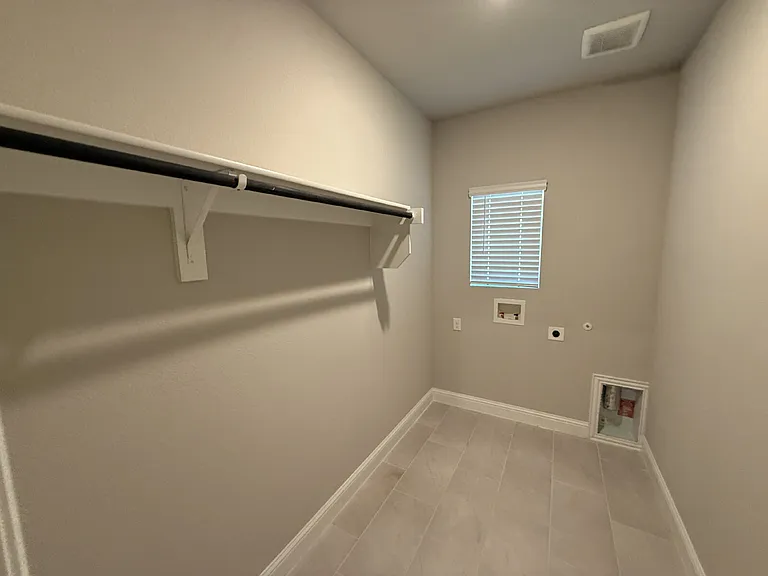 3215 Sedge Grass Dr — Photo 22