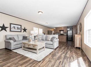 2708 Golden Oaks Dr, Winston Salem, NC 27107