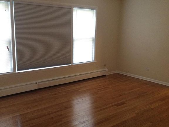 2nd image of 1821 S Harlem Ave APT 1W