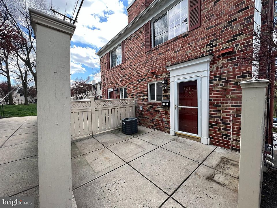1st image of 1425 N Van Dorn St #C
