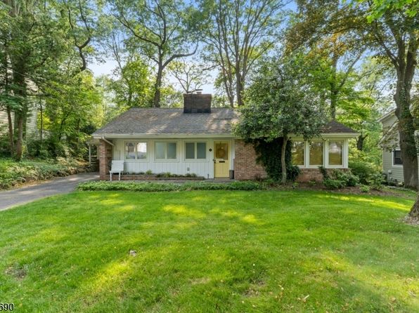 76 Beech Ave