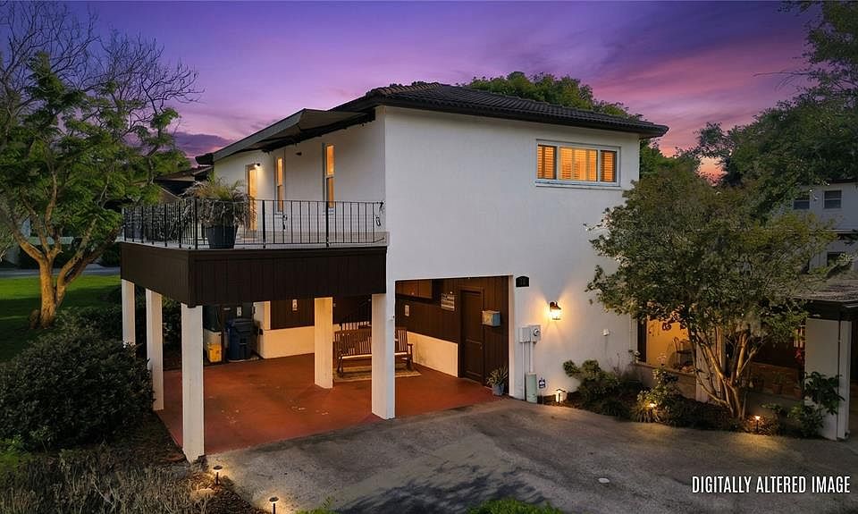 1st image of 17 Loma Verde