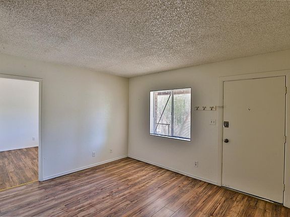3rd image of 1244 E Vogel Ave APT 5