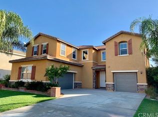 7204 Beckett Field Ln, Eastvale, CA 92880