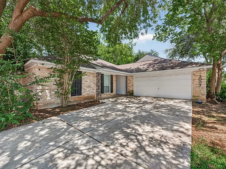 3003 Mast Ct — Photo 49