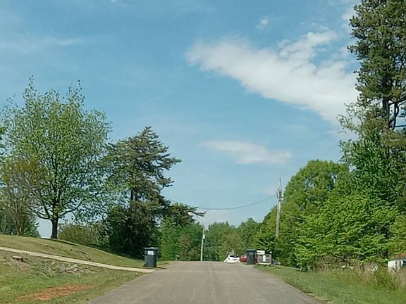 5th image of 141 Westridge Dr