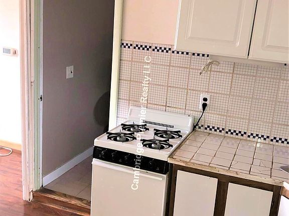 166 Fifth St. #3 Cambridge Unit Photo 5