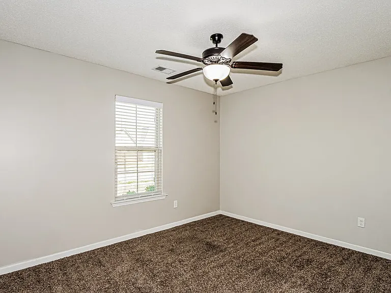 9439 Darren Cir S — Photo 13