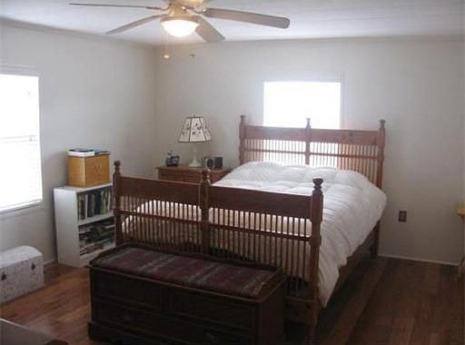 5th image of 103 Snowgoose Ln