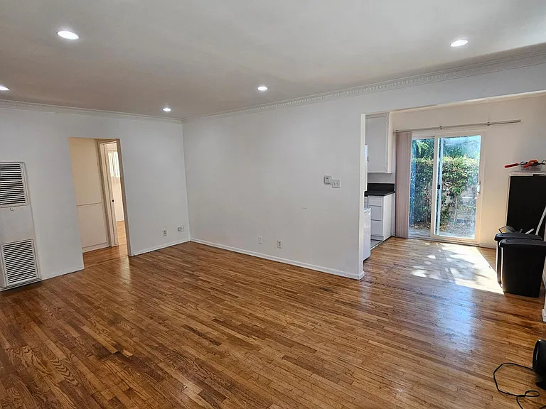 3125 S Durango Ave #1 — Photo 4