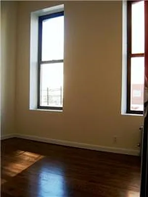 Rented by Mark David | media 38