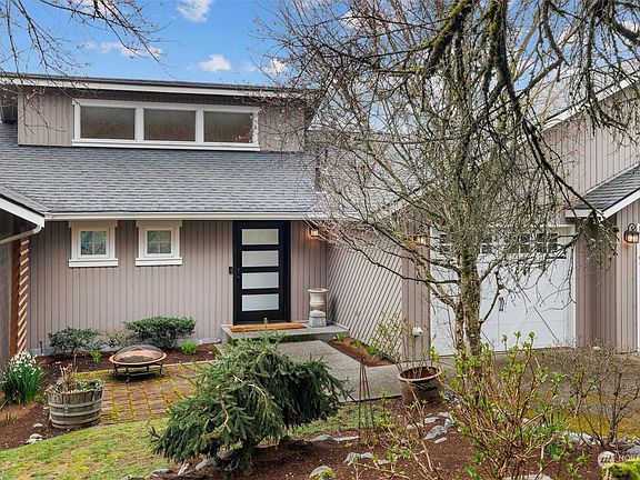 2nd image of 18527 148th Avenue NE