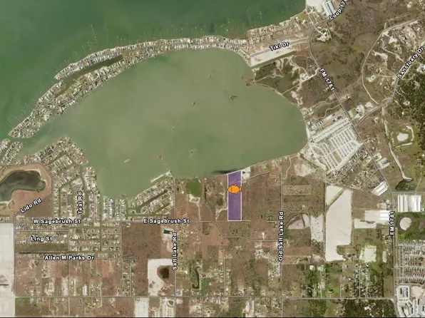 602 E Sagebrush St, Rockport, TX 78382