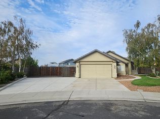 511 Reisling Ct, Manteca, CA 95337