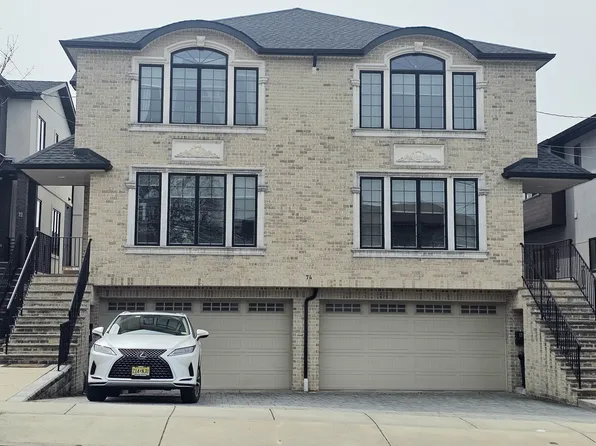 74 W Edsall Blvd, Palisades Park, NJ 07650