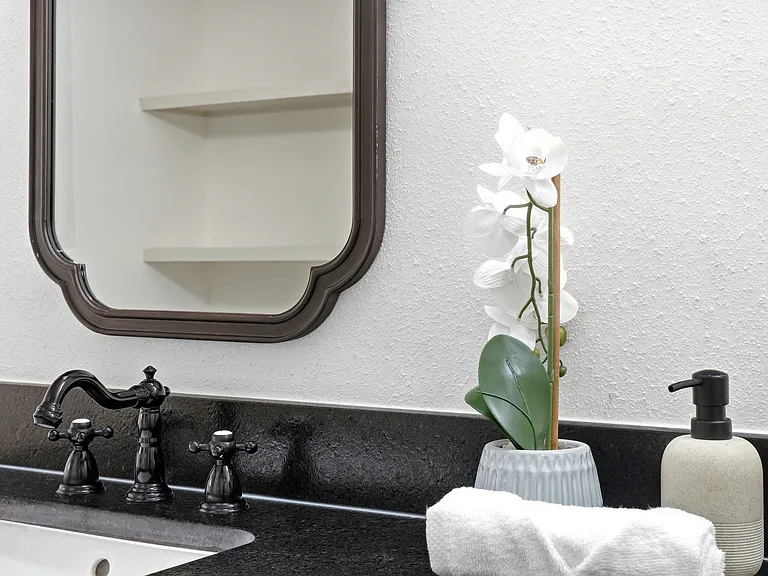 426 Zephyr Dr — Photo 28