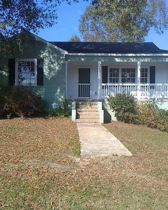 1st image of 71 Gordon Dr