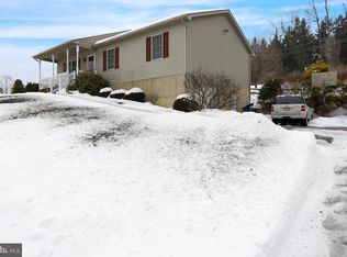 805 Old Fritztown Rd, Reading, PA 19608