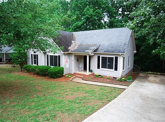2nd image of 405 Split Oak Trl
