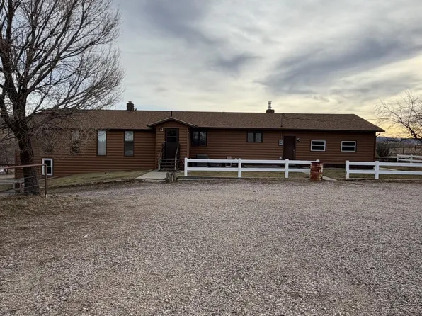 1290 Tank Farm Rd, Glenrock, WY 82637