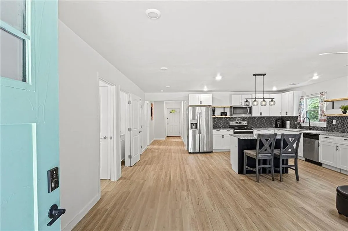 Building Photo - 1077 Peeples St SW