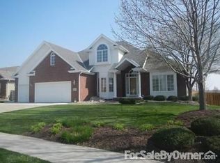 411 Remington Rd, Papillion, NE 68046