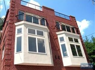 766 Undercliff Ave UNIT A-766A, Edgewater, NJ 07020