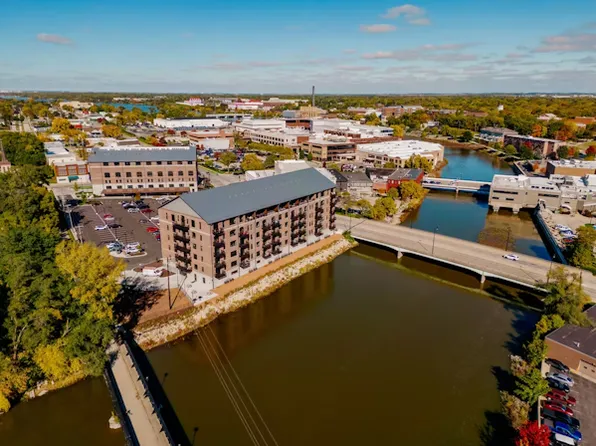 Wright & Wagner Lofts - Riverfront, 206 W Grand Ave #683, Beloit, WI 53511