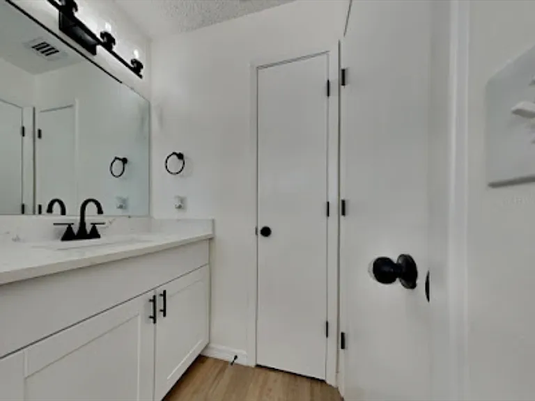 1868 E Cooper Dr — Photo 31