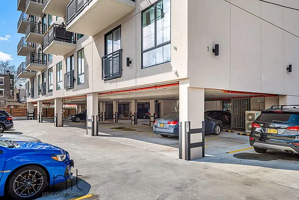 Rented by Rennit Inc. | media 24