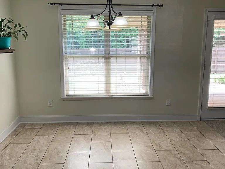 620 Summer Cove Cir NW — Photo 6