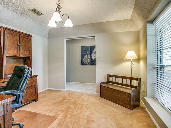 2nd image of 1106 De Pauw Dr