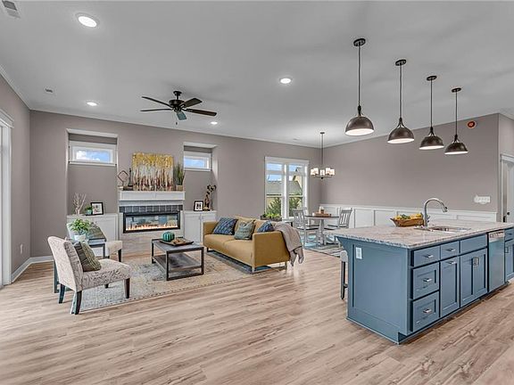 5th image of 1006 Bluestem Cir
