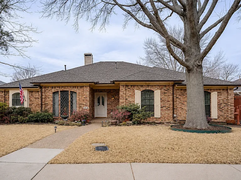 1217 Cloudy Sky Ln #D — Photo 9