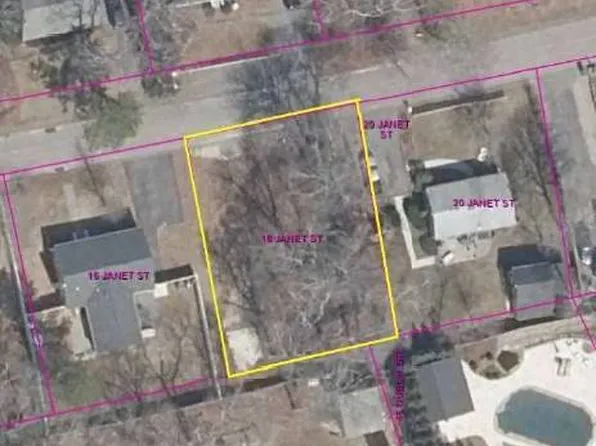 18 Janet St, Plymouth, MA 02360