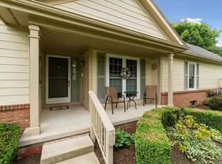 39785 Glenview Ct, Northville, MI 48168