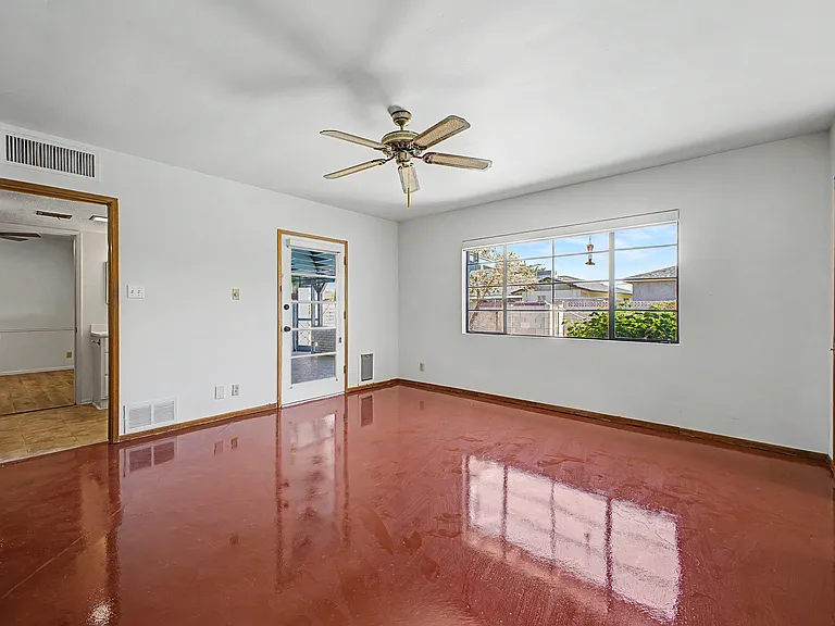 8324 E Sheridan St — Photo 9