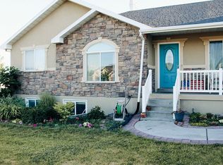 545 Pheasant Hollow Ln, Mendon, UT 84325