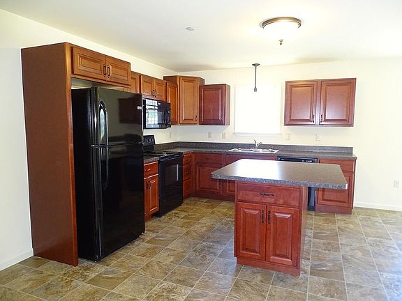 5th image of 312 Meadow View Dr
