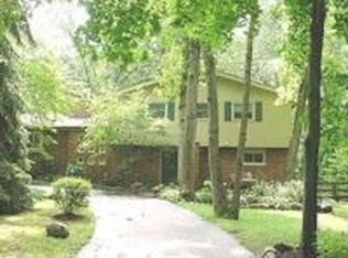 920 Hawthorne Ln, Libertyville, IL