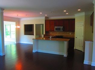 3751 Terrasol Trl, Lilburn, GA 30047
