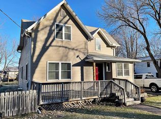 208 E Center Ave, Badger, IA 50516