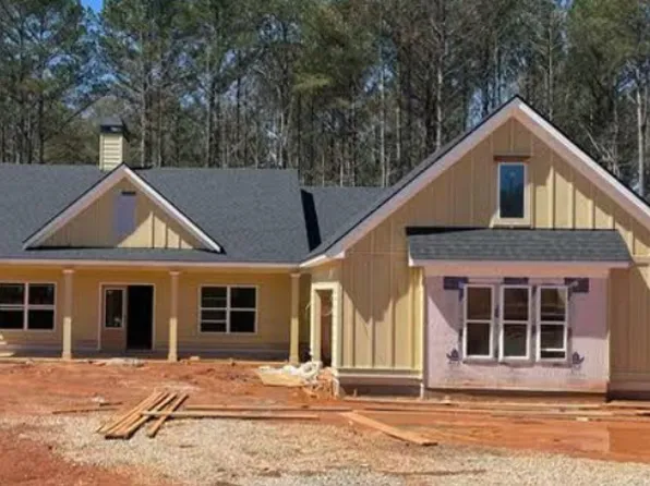 134 Woodford Dr, Roopville, GA 30170